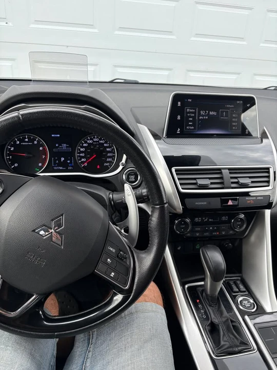 2018 Mitsubishi Eclipse Cross - Image 4 of 8