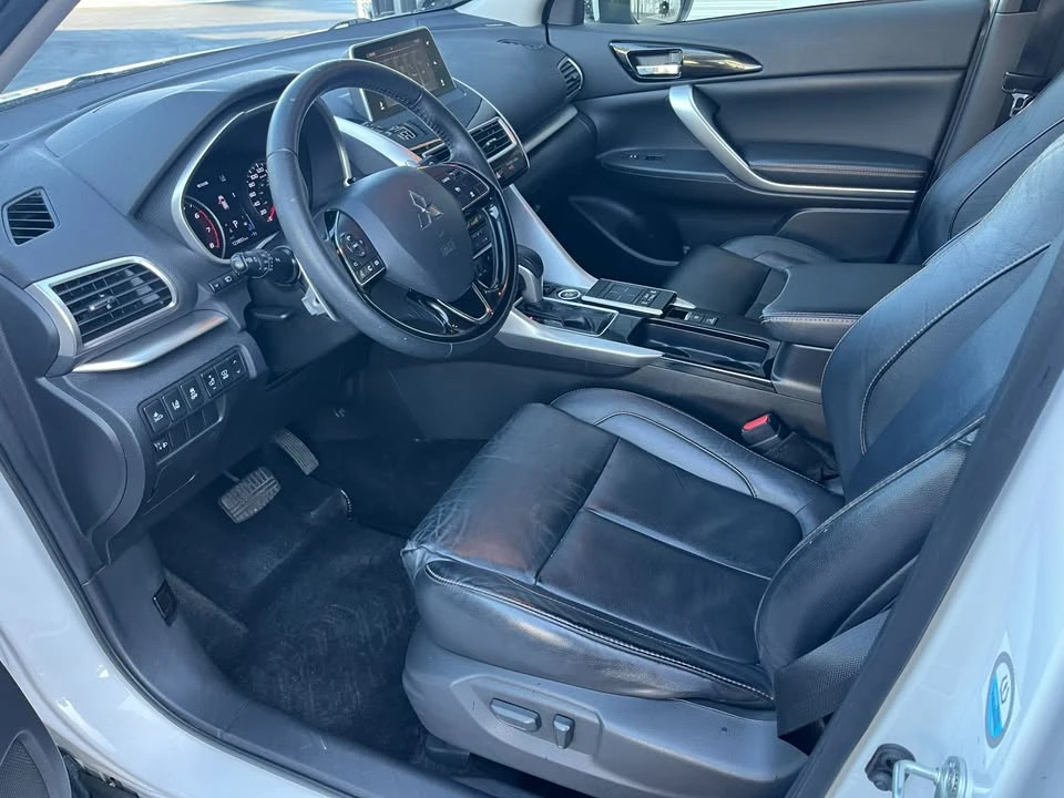 2018 Mitsubishi Eclipse Cross - Image 9 of 20