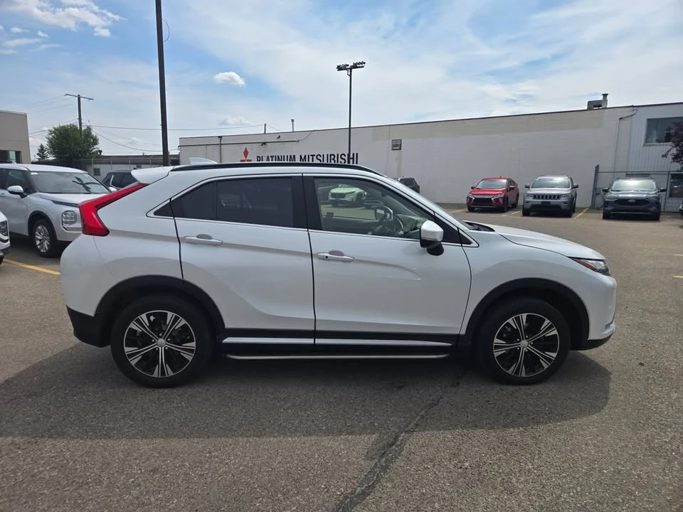 2018 Mitsubishi Eclipse Cross - Image 8 of 20