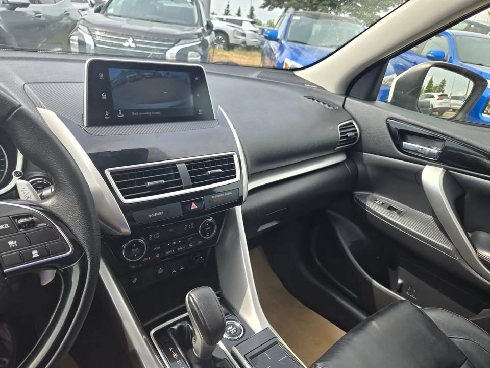 2018 Mitsubishi Eclipse Cross - Image 17 of 20