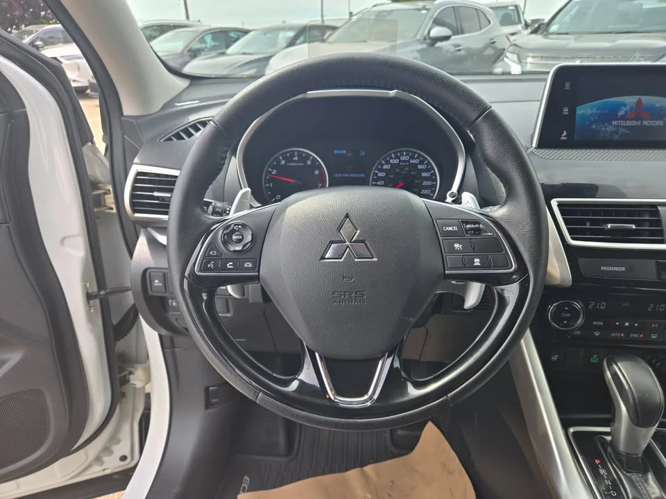 2018 Mitsubishi Eclipse Cross - Image 11 of 20