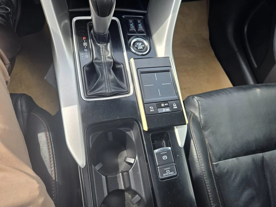 2018 Mitsubishi Eclipse Cross - Image 19 of 20