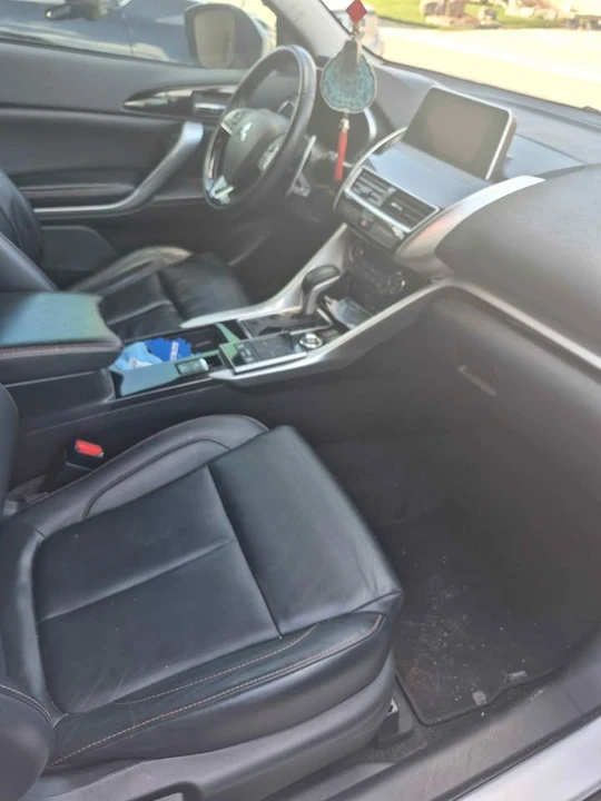 2018 Mitsubishi Eclipse Cross - Image 4 of 7
