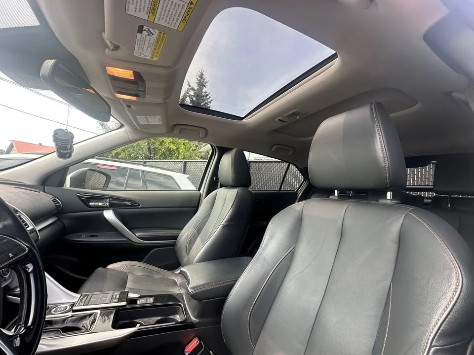 2018 Mitsubishi Eclipse Cross - Image 4 of 5