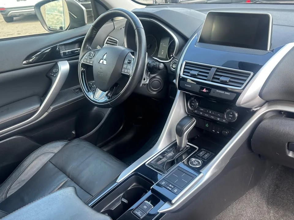 2018 Mitsubishi Eclipse Cross - Image 3 of 20