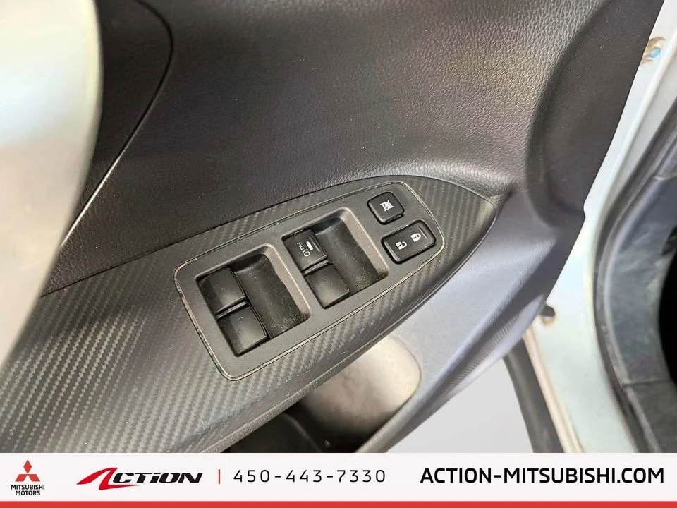 2018 Mitsubishi Eclipse Cross - Image 10 of 20