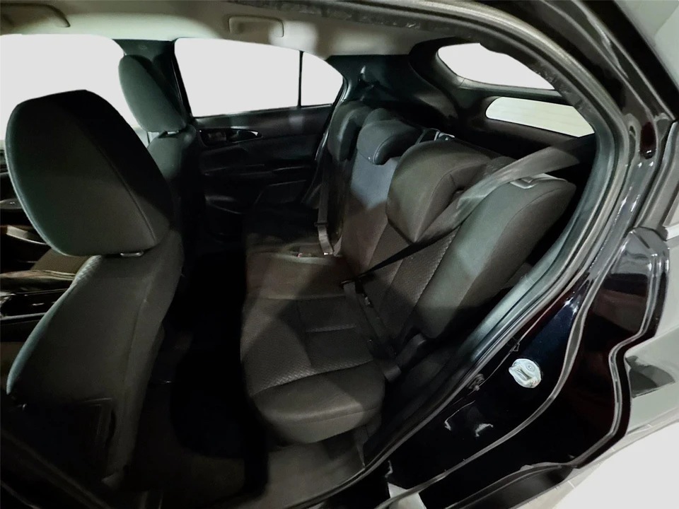 2018 Mitsubishi Eclipse Cross - Image 14 of 31