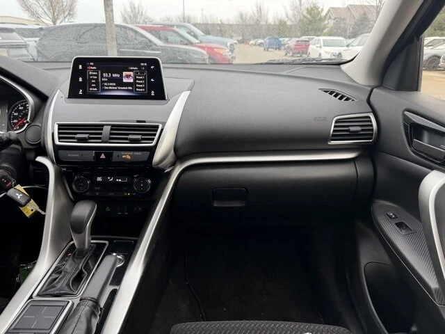 2018 Mitsubishi Eclipse Cross - Image 12 of 16
