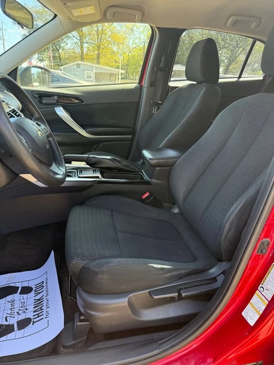 2018 Mitsubishi Eclipse Cross - Image 5 of 7