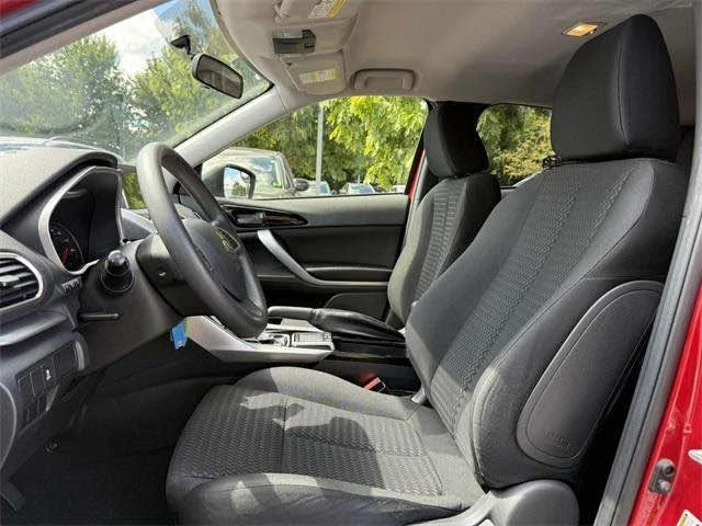 2018 Mitsubishi Eclipse Cross - Image 8 of 20