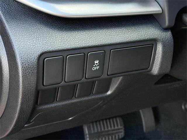2018 Mitsubishi Eclipse Cross - Image 17 of 20
