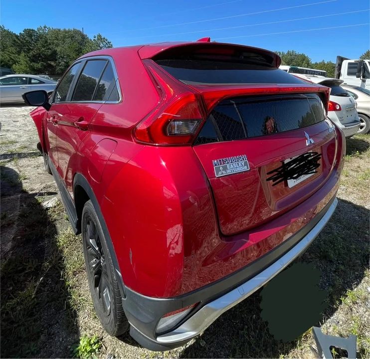 2018 Mitsubishi Eclipse Cross - Image 2 of 6