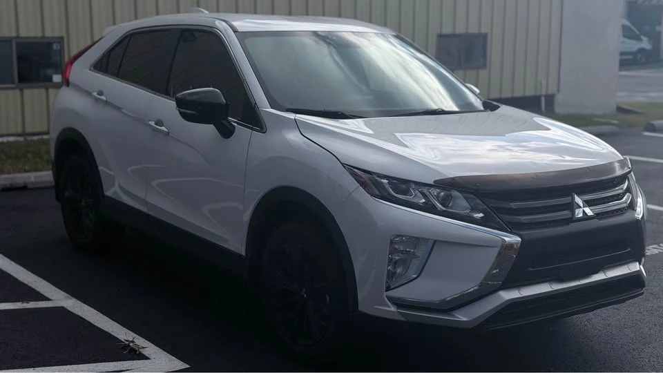 2018 Mitsubishi Eclipse Cross - Image 2 of 16