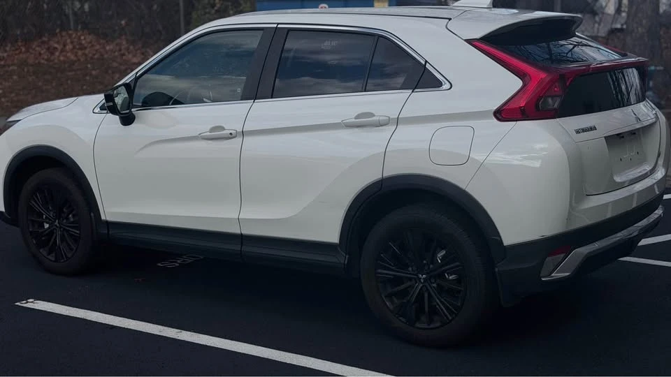 2018 Mitsubishi Eclipse Cross - Image 4 of 16