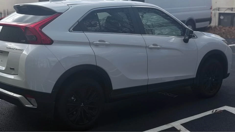 2018 Mitsubishi Eclipse Cross - Image 3 of 16