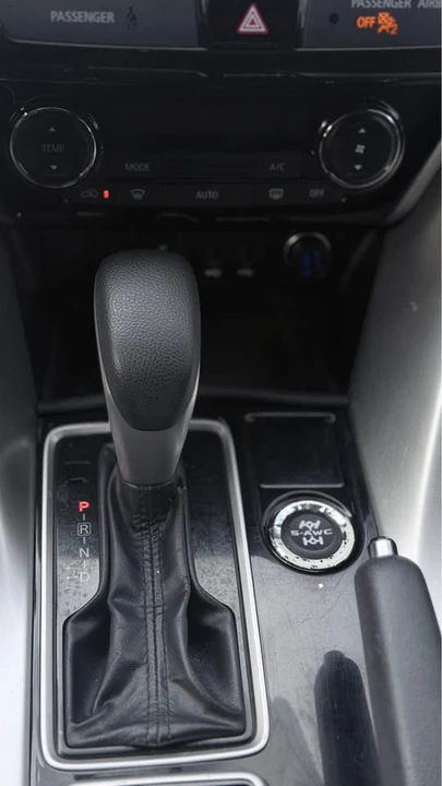 2018 Mitsubishi Eclipse Cross - Image 12 of 16