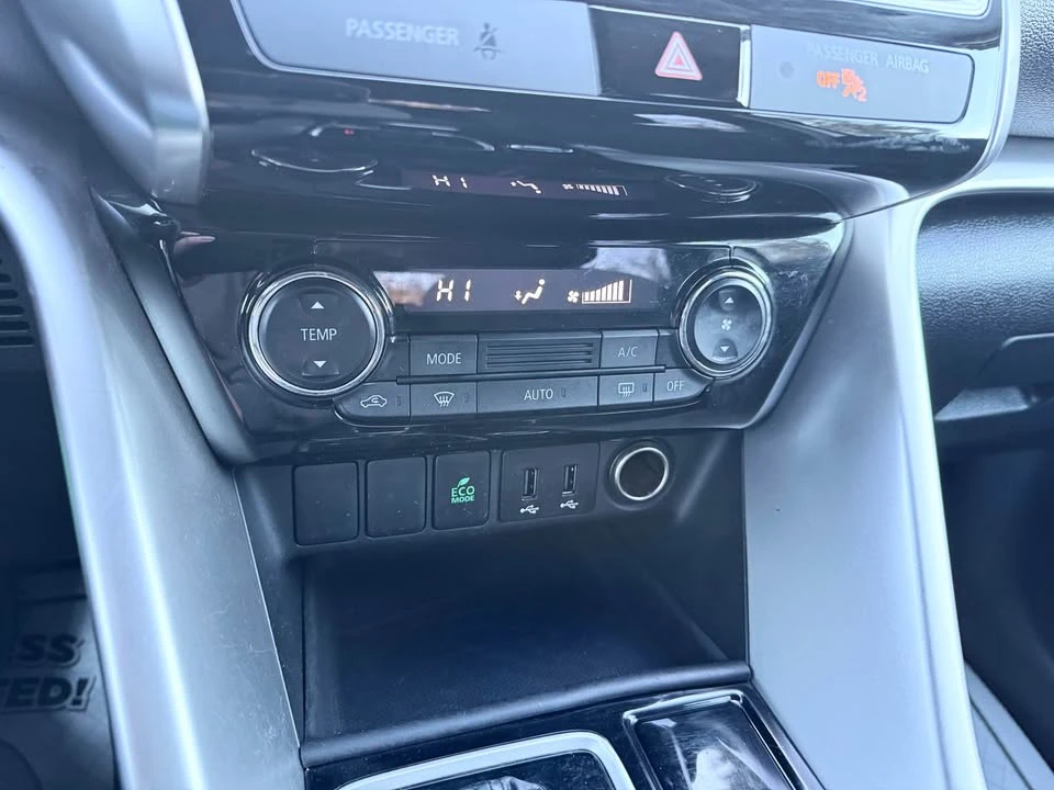 2018 Mitsubishi Eclipse Cross - Image 15 of 20