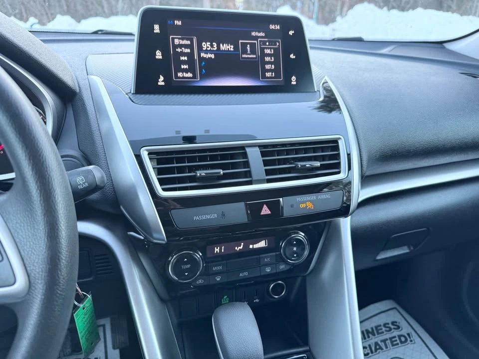 2018 Mitsubishi Eclipse Cross - Image 14 of 20