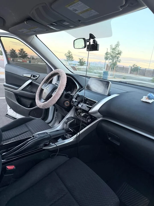 2018 Mitsubishi Eclipse Cross - Image 10 of 14