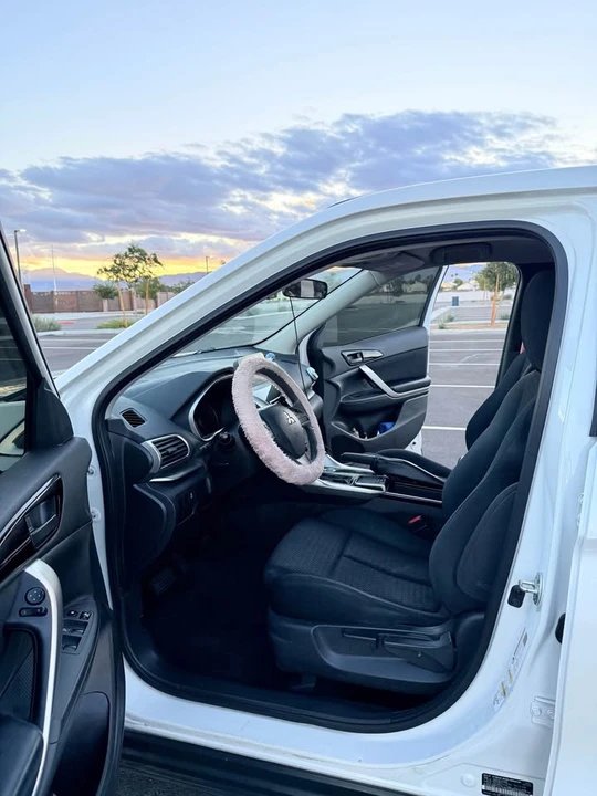2018 Mitsubishi Eclipse Cross - Image 7 of 14