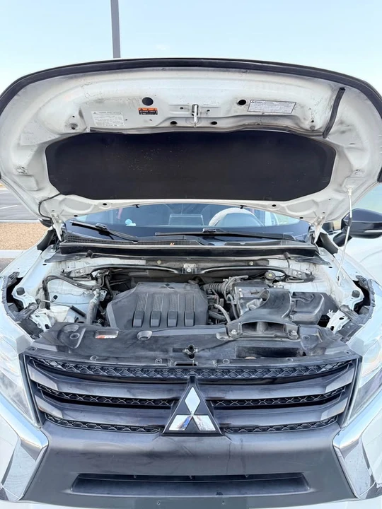 2018 Mitsubishi Eclipse Cross - Image 13 of 14