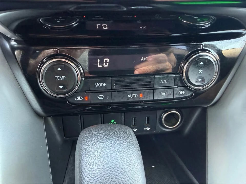 2018 Mitsubishi Eclipse Cross - Image 15 of 20