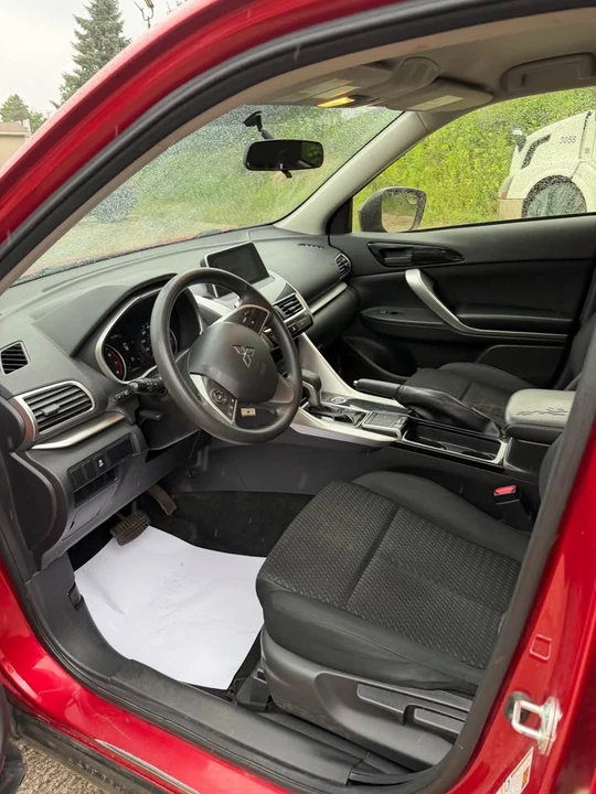 2018 Mitsubishi Eclipse Cross - Image 13 of 16