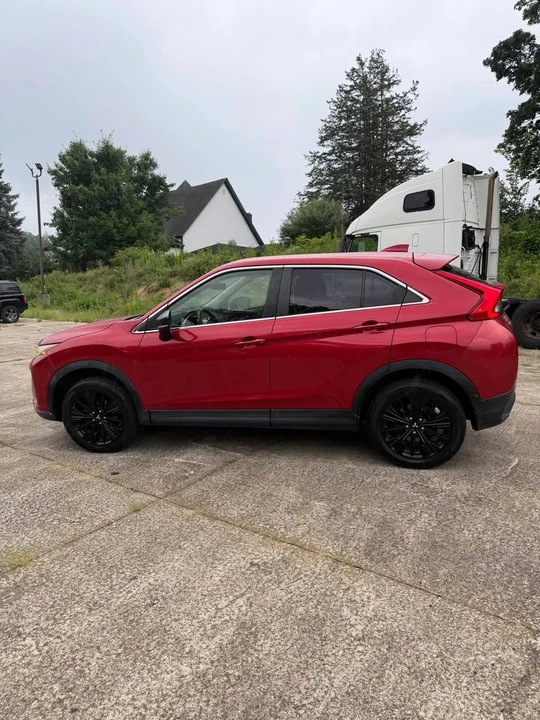 2018 Mitsubishi Eclipse Cross - Image 8 of 16