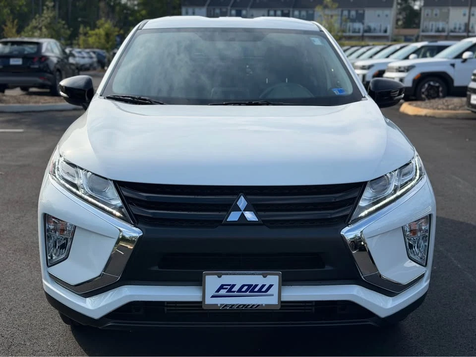 2018 Mitsubishi Eclipse Cross - Image 2 of 14