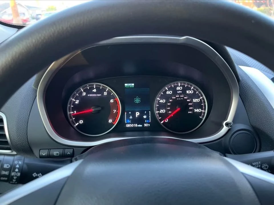 2018 Mitsubishi Eclipse Cross - Image 12 of 14