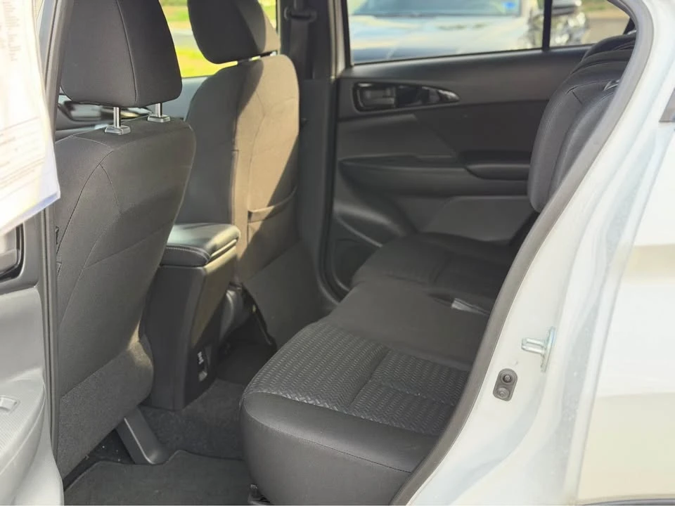 2018 Mitsubishi Eclipse Cross - Image 8 of 14