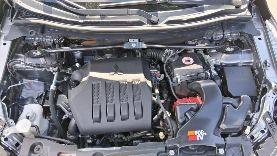 2018 Mitsubishi Eclipse Cross - Image 15 of 15