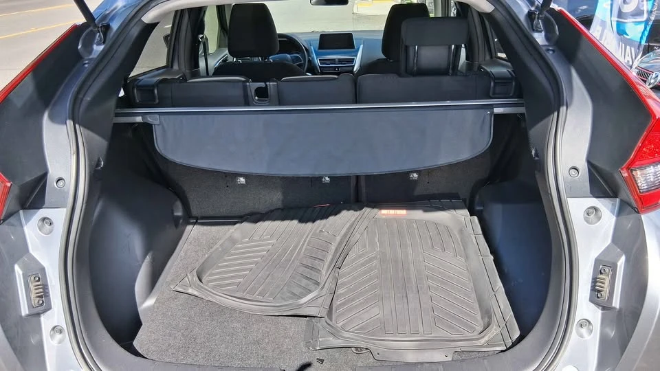 2018 Mitsubishi Eclipse Cross - Image 10 of 15