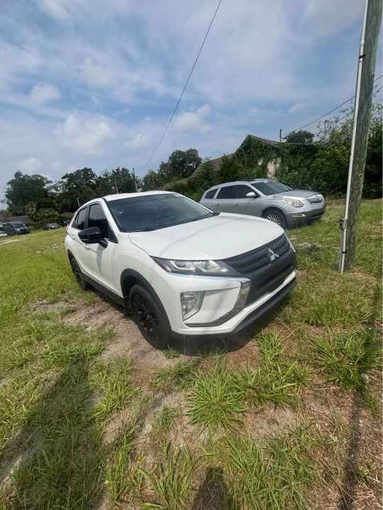 2018 Mitsubishi Eclipse Cross - Image 2 of 8