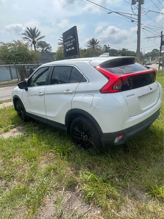2018 Mitsubishi Eclipse Cross - Image 5 of 8