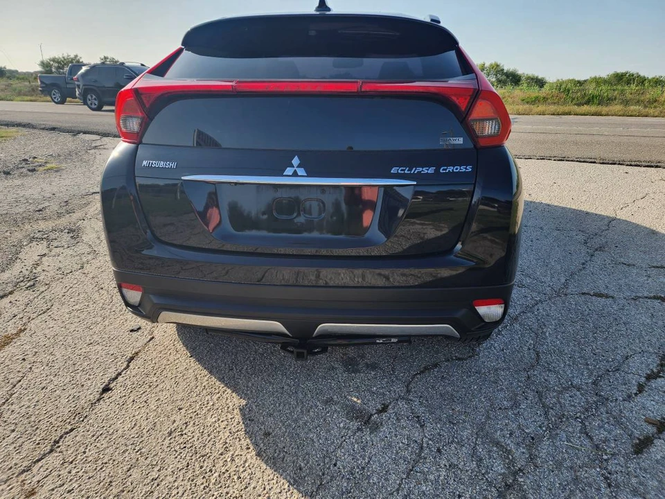 2018 Mitsubishi Eclipse Cross - Image 4 of 6