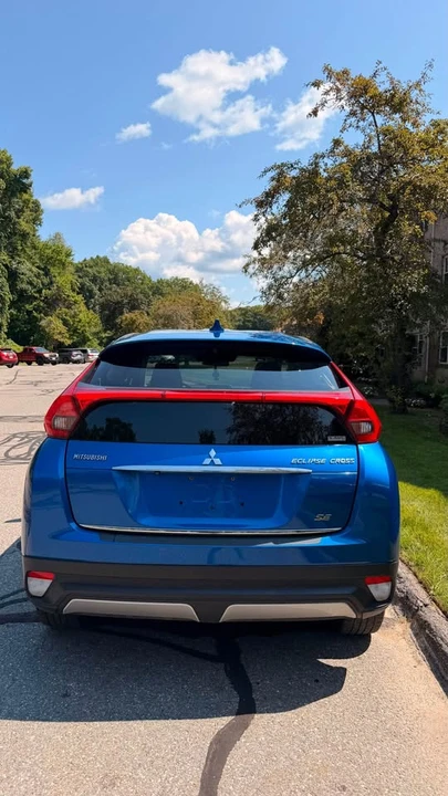 2018 Mitsubishi Eclipse Cross - Image 3 of 7