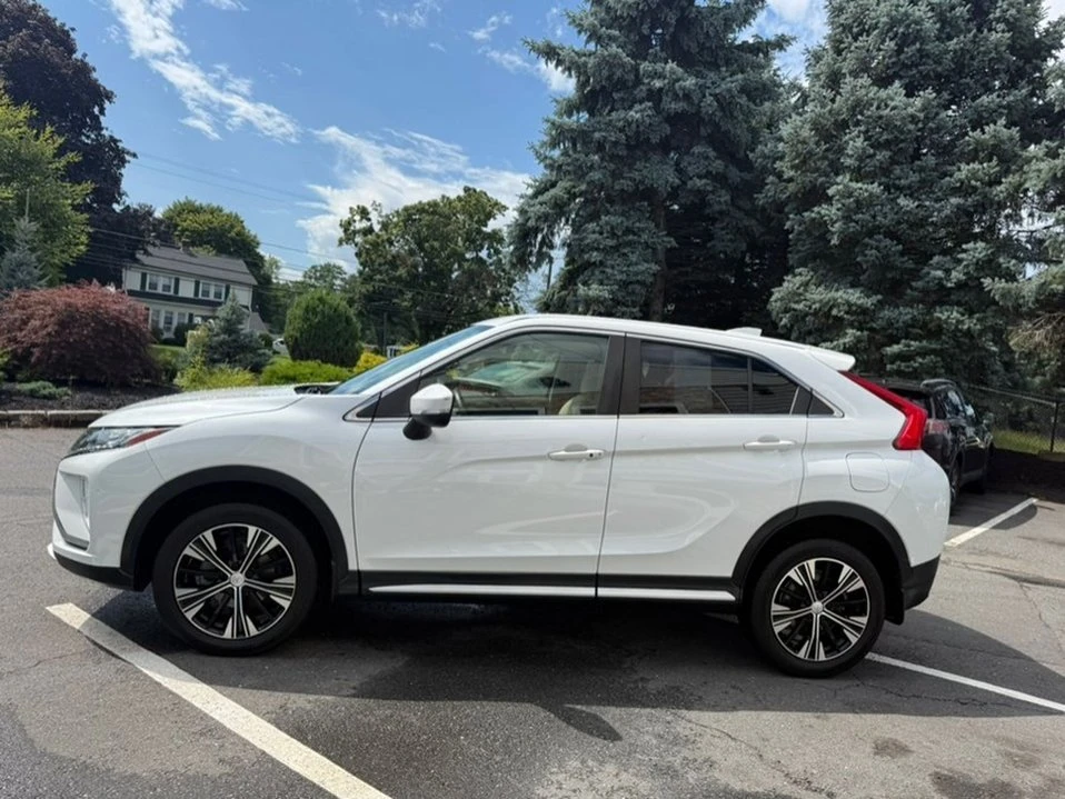 2018 Mitsubishi Eclipse Cross - Image 2 of 20