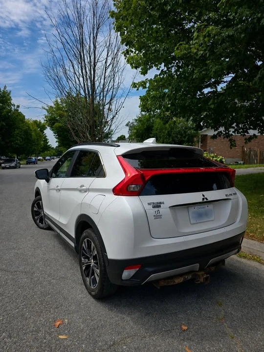 2018 Mitsubishi Eclipse Cross - Image 4 of 12