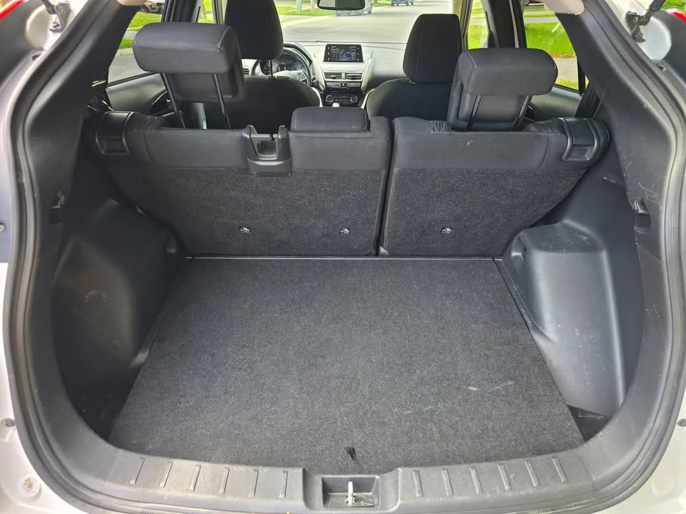 2018 Mitsubishi Eclipse Cross - Image 12 of 12