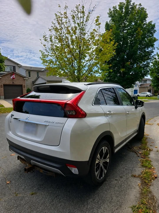 2018 Mitsubishi Eclipse Cross - Image 2 of 12