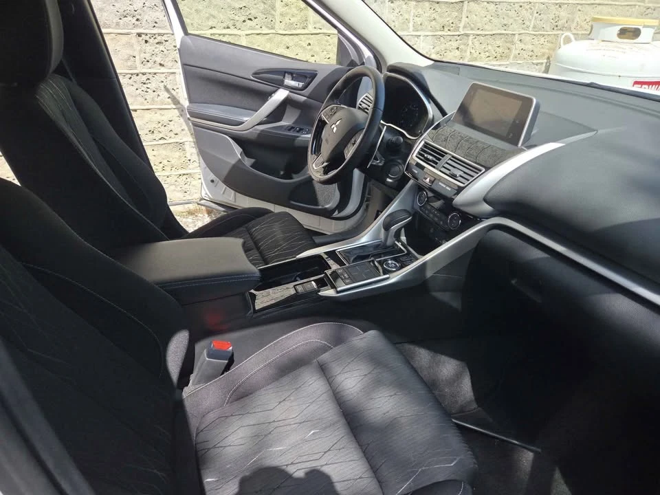 2018 Mitsubishi Eclipse Cross - Image 4 of 7