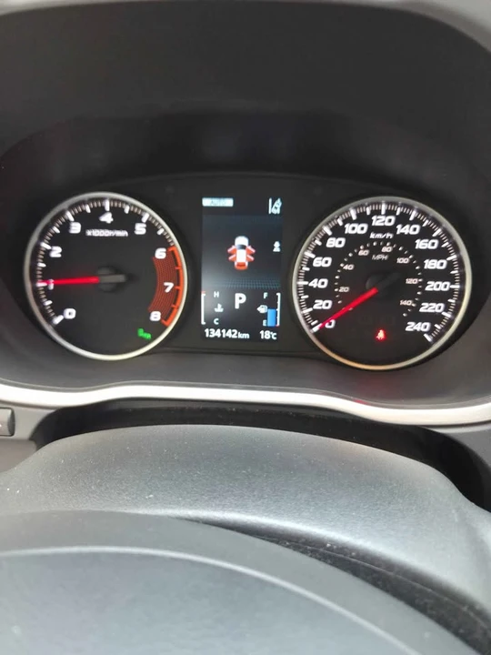 2018 Mitsubishi Eclipse Cross - Image 2 of 7