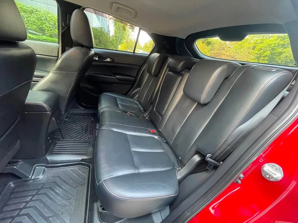 2018 Mitsubishi Eclipse Cross - Image 13 of 17