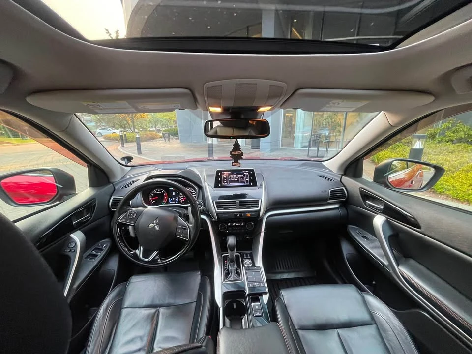 2018 Mitsubishi Eclipse Cross - Image 12 of 17