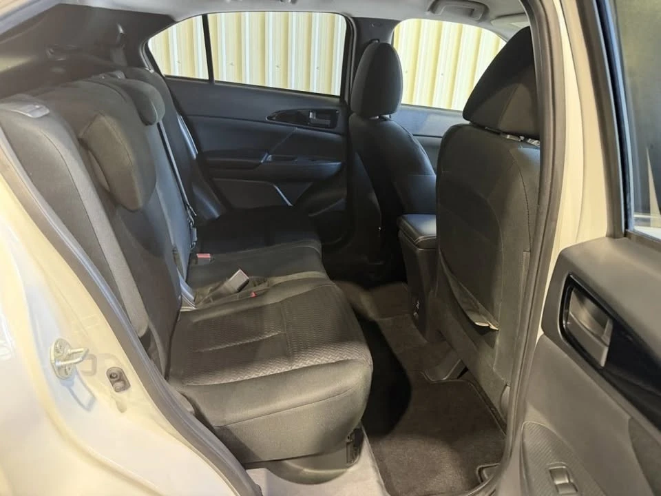 2018 Mitsubishi Eclipse Cross - Image 13 of 20