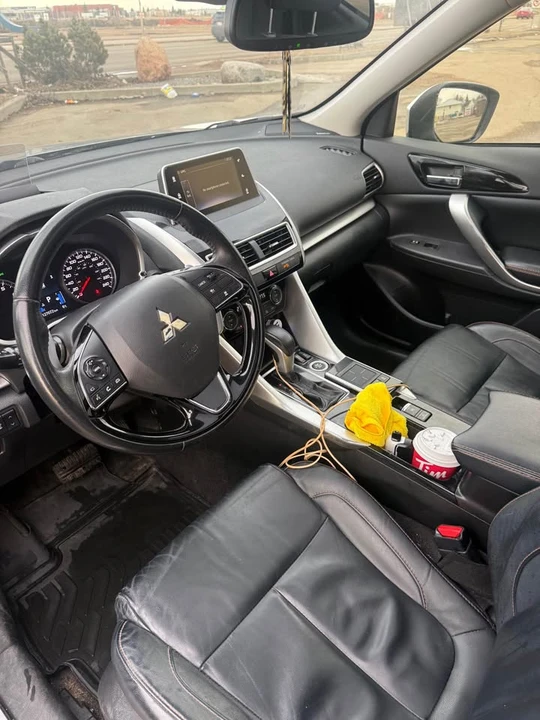 2018 Mitsubishi Eclipse Cross - Image 2 of 6