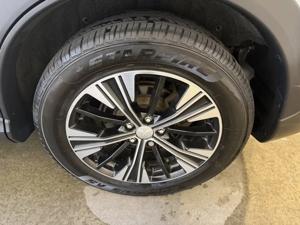 2018 Mitsubishi Eclipse Cross - Image 11 of 20
