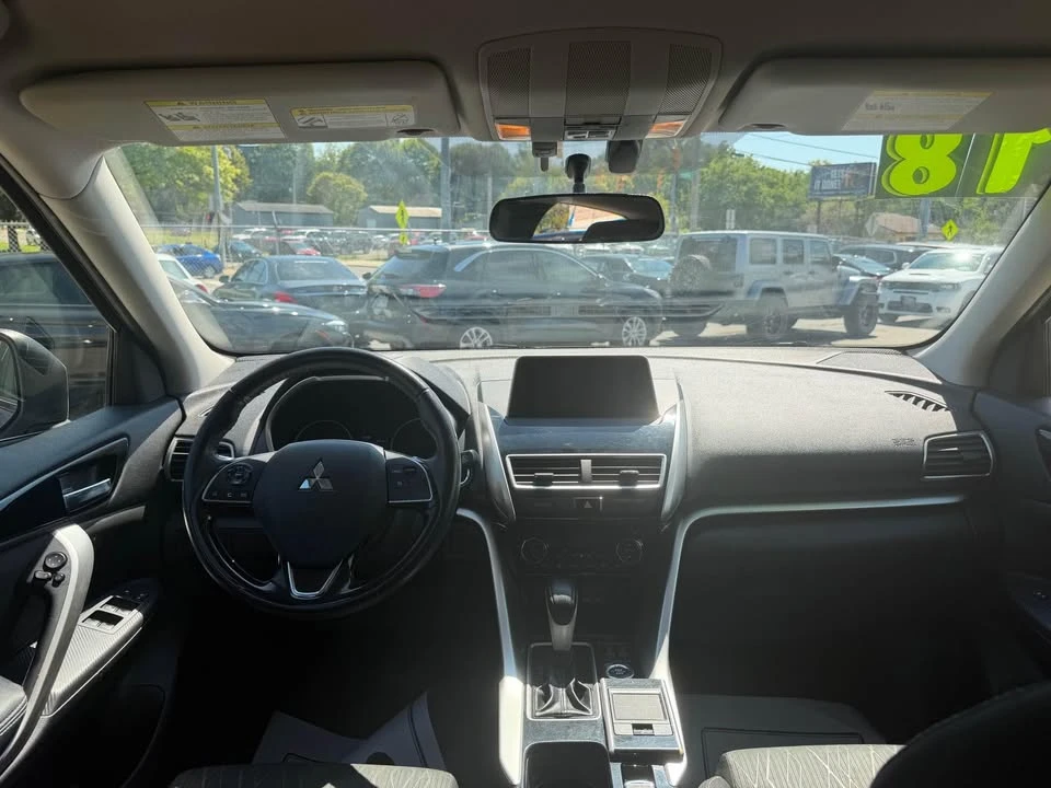 2018 Mitsubishi Eclipse Cross - Image 16 of 19