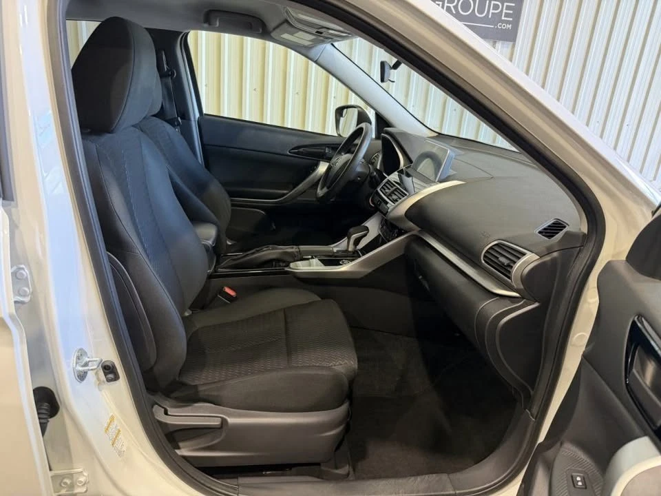 2018 Mitsubishi Eclipse Cross - Image 12 of 20